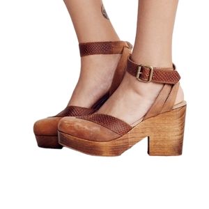 FREE PEOPLE WALK THIS WAY PLATFORM STRAPPY ANLE STRAP SANDAL SIZE 38/7.5